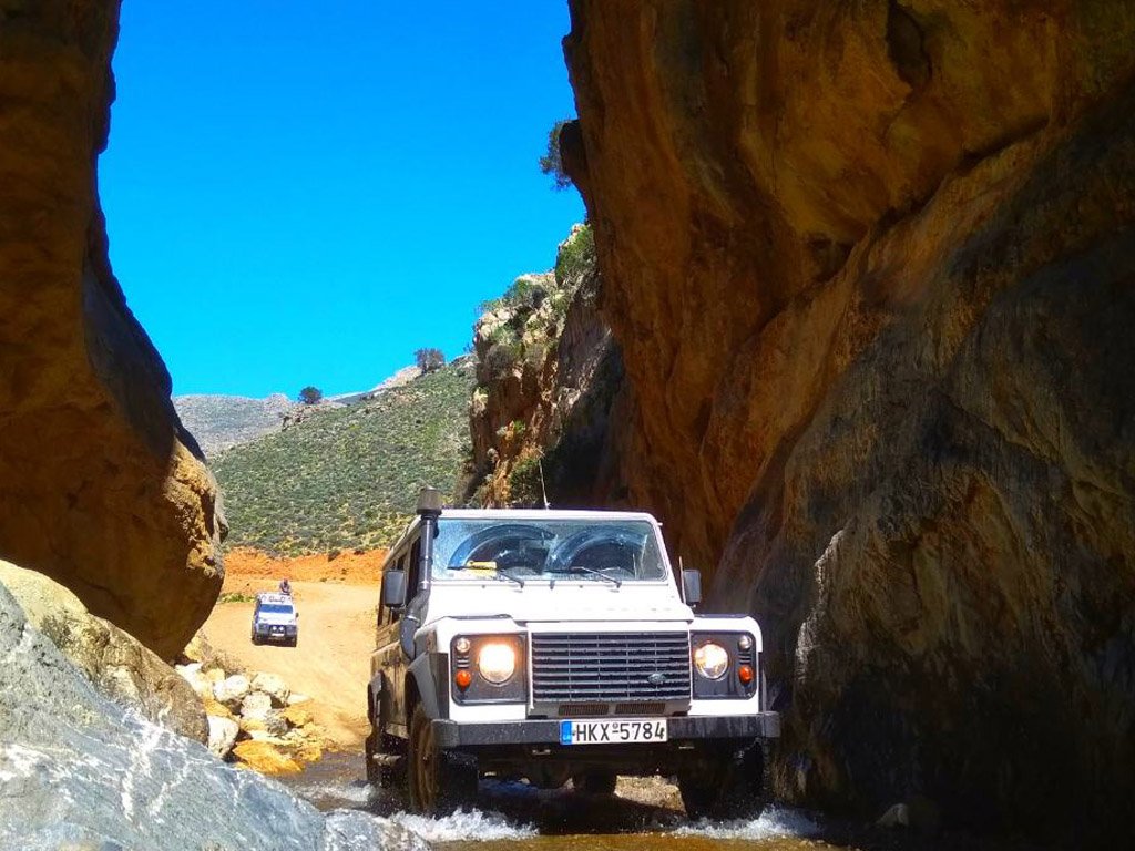 Land Rover Safari Club - Tripiti Route